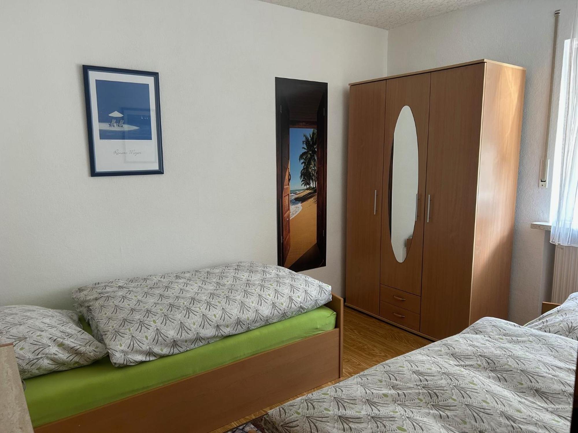Ferienwohnung Am Wald - Naehe Funpark Zirndorf Exterior photo